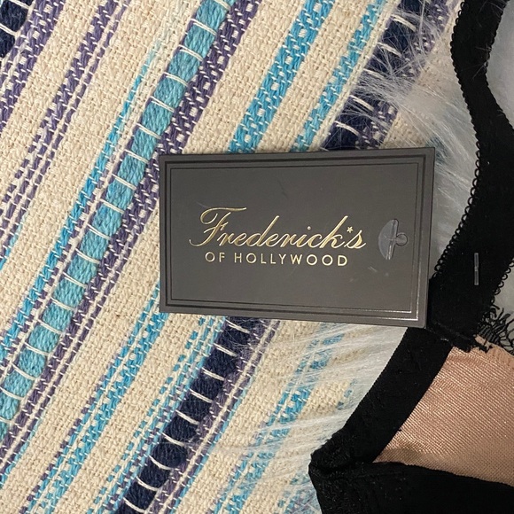 Frederick's of Hollywood lace underwire bra - Picture 6 of 11